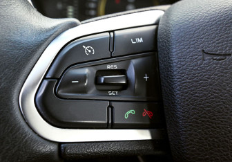 Подержанный автомобиль Belgee X70 2024 года (13 фото)