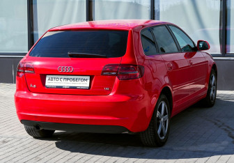 Подержанный автомобиль Audi A3 Hatchback 2009 года (5 фото)