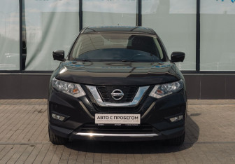 Подержанный автомобиль Nissan X-Trail 2018 года (8 фото)