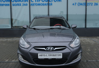 Подержанный автомобиль Hyundai Solaris Sedan 2011 года (8 фото)