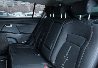 Подержанный автомобиль Kia Sportage 2013 года (20 фото)