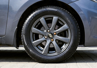 Подержанный автомобиль Hyundai Solaris Sedan 2011 года (21 фото)