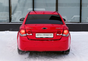 Подержанный автомобиль Chevrolet Cruze Sedan 2009 года (4 фото)