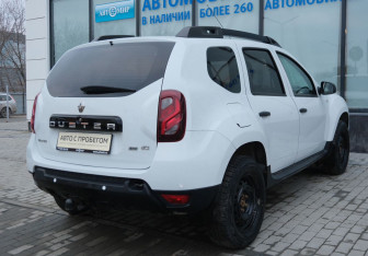 Подержанный автомобиль Renault Duster 2018 года (5 фото)