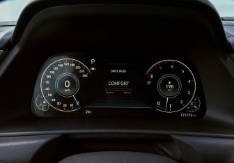 Подержанный автомобиль Hyundai Sonata 2023 года (9 фото)