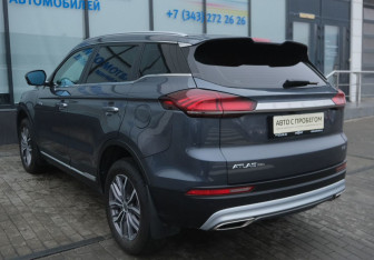 Подержанный автомобиль Geely Atlas Pro 2022 года (3 фото)