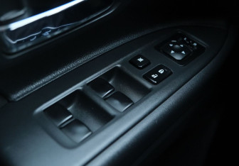 Подержанный автомобиль Mitsubishi Outlander 2013 года (11 фото)