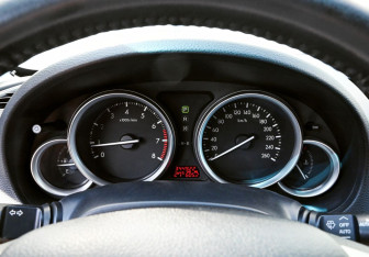 Подержанный автомобиль Mazda 6 Liftback 2008 года (9 фото)