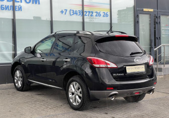 Подержанный автомобиль Nissan Murano Suv 2014 года (3 фото)