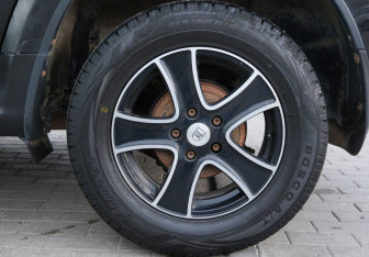 Подержанный автомобиль Nissan Terrano 2014 года (19 фото)