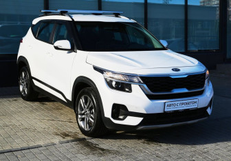 Подержанный автомобиль Kia Seltos 2021 года (7 фото)