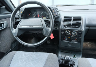 Подержанный автомобиль LADA (ВАЗ) 2110 2005 года (10 фото)