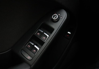 Подержанный автомобиль Audi A4 allroad 2013 года (14 фото)