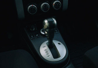 Подержанный автомобиль Nissan X-Trail 2009 года (12 фото)