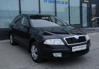 Подержанный автомобиль Skoda Octavia Liftback 2007 года (7 фото)