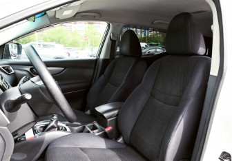 Подержанный автомобиль Nissan Qashqai 2014 года (16 фото)