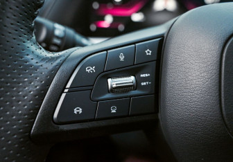 Подержанный автомобиль Changan UNI-T 2023 года (13 фото)