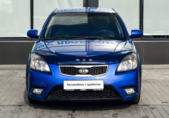 Подержанный автомобиль Kia Rio Sedan 2010 года (8 фото)