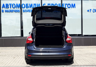 Подержанный автомобиль Ford Focus Hatchback 2013 года (21 фото)