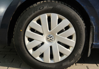 Подержанный автомобиль Volkswagen Polo Sedan 2012 года (20 фото)