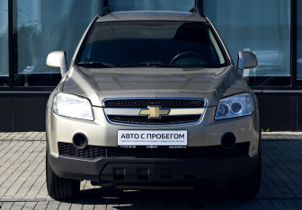 Подержанный автомобиль Chevrolet Captiva 2008 года (8 фото)