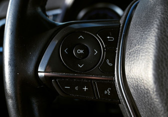 Подержанный автомобиль Toyota Camry Sedan 2020 года (13 фото)