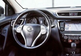 Подержанный автомобиль Nissan Qashqai 2017 года (20 фото)