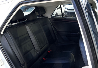 Подержанный автомобиль Volkswagen T-Roc 2021 года (23 фото)