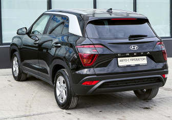 Подержанный автомобиль Hyundai Creta 2022 года (3 фото)