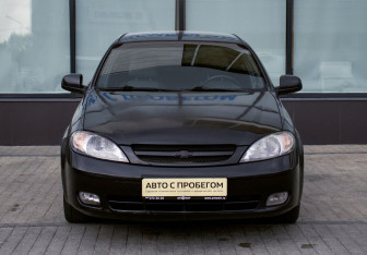 Подержанный автомобиль Chevrolet Lacetti Hatchback 2010 года (8 фото)