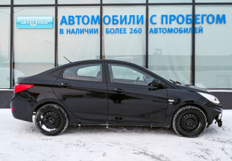 Подержанный автомобиль Hyundai Solaris Sedan 2013 года (6 фото)