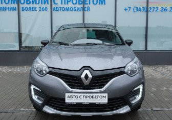 Подержанный автомобиль Renault Kaptur 2017 года (8 фото)