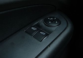 Подержанный автомобиль Ford Focus Sedan 2007 года (11 фото)