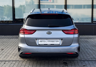 Подержанный автомобиль Kia Ceed Wagon 2019 года (4 фото)