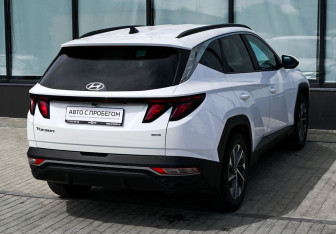 Подержанный автомобиль Hyundai Tucson 2023 года (5 фото)