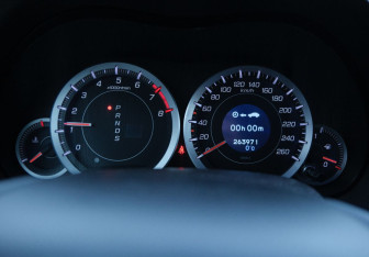 Подержанный автомобиль Honda Accord Sedan 2011 года (14 фото)