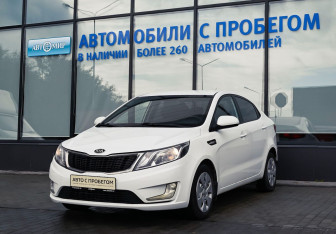 Подержанный автомобиль Kia Rio Sedan 2013 года (1 фото)