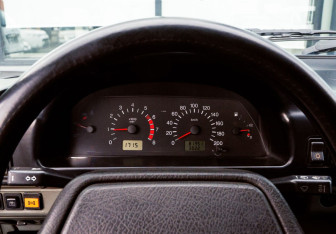 Подержанный автомобиль ИЖ 2126 «Ода» 2004 года (16 фото)
