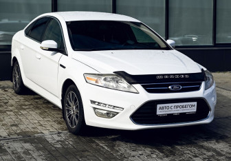 Подержанный автомобиль Ford Mondeo Liftback 2011 года (7 фото)