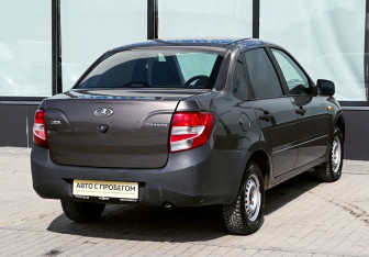 Подержанный автомобиль LADA (ВАЗ) Granta Sedan 2016 года (5 фото)