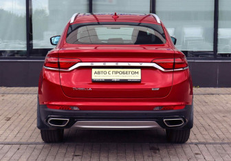 Подержанный автомобиль Geely Tugella 2022 года (4 фото)