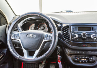 Подержанный автомобиль LADA (ВАЗ) Vesta Sedan 2018 года (11 фото)