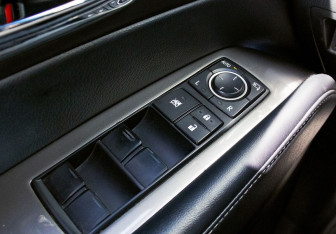Подержанный автомобиль Lexus RX 2012 года (11 фото)