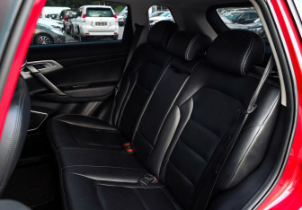 Подержанный автомобиль Geely Atlas 2021 года (16 фото)