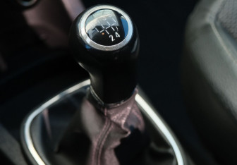 Подержанный автомобиль Opel Corsa 2007 года (13 фото)