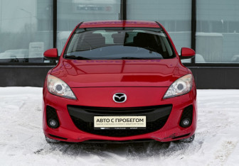 Подержанный автомобиль Mazda 3 Hatchback 2011 года (8 фото)