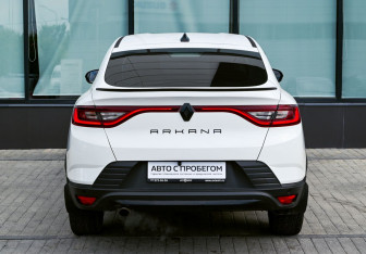 Подержанный автомобиль Renault Arkana 2021 года (4 фото)