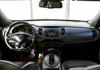 Подержанный автомобиль Kia Sportage 2014 года (16 фото)