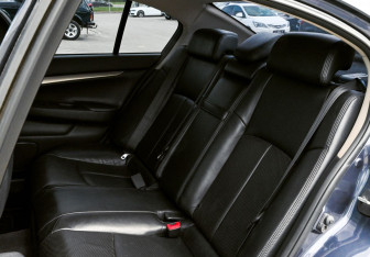 Подержанный автомобиль Infiniti G Sedan 2011 года (17 фото)