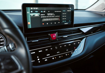 Подержанный автомобиль Москвич 3 2023 года (15 фото)